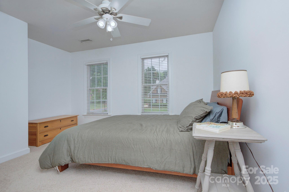 1202 Foxfield Rd Waxhaw, NC 28173
