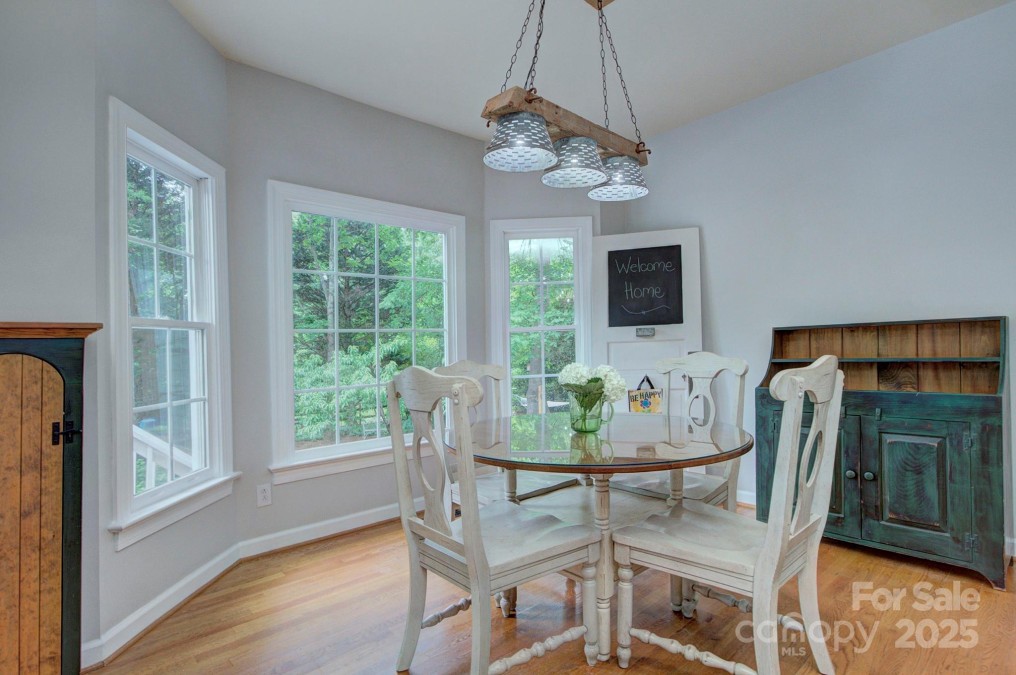 1202 Foxfield Rd Waxhaw, NC 28173