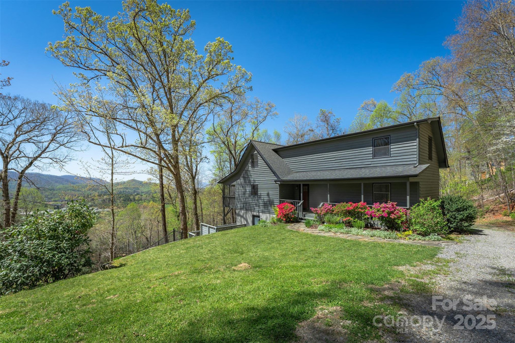 54 Jazaka Ridge Rg Swannanoa, NC 28778
