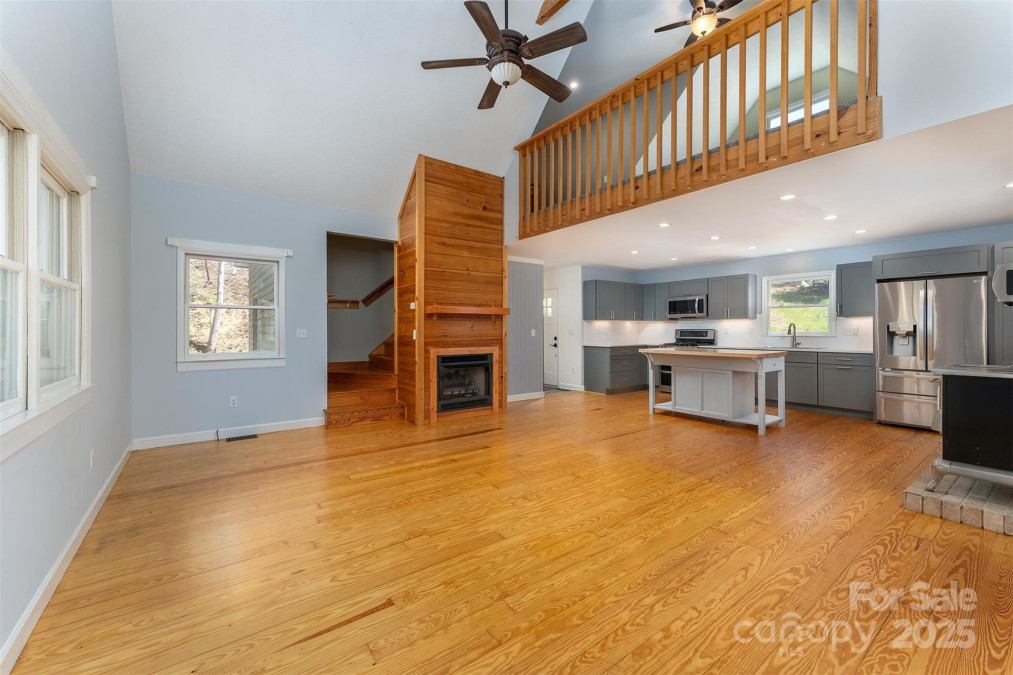 54 Jazaka Ridge Rg Swannanoa, NC 28778