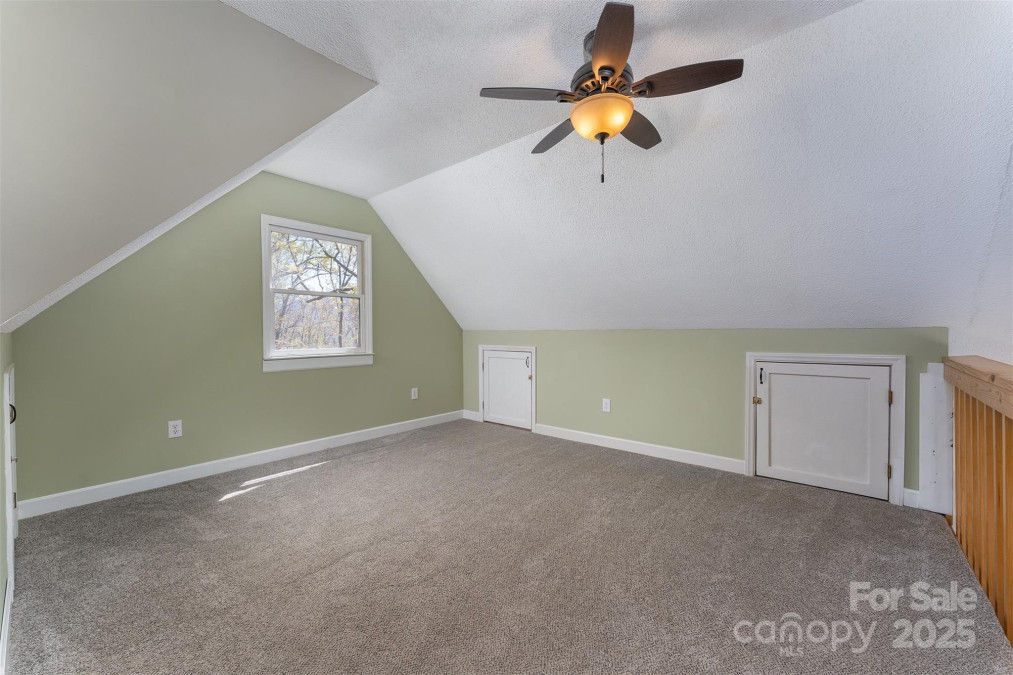 54 Jazaka Ridge Rg Swannanoa, NC 28778
