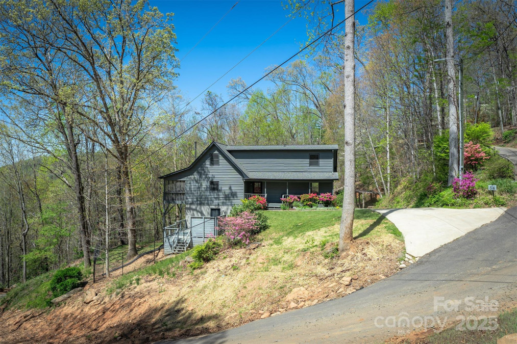 54 Jazaka Ridge Rg Swannanoa, NC 28778