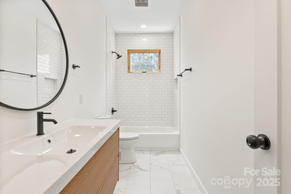 167 Hudson St Asheville, NC 28806