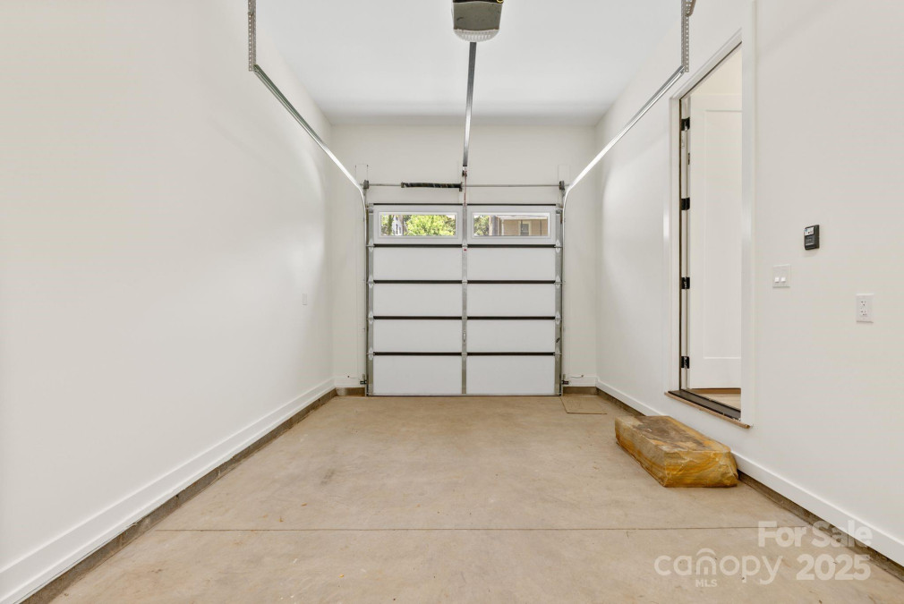 167 Hudson St Asheville, NC 28806
