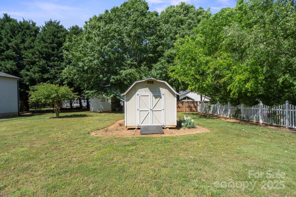 123 Shoreview Dr Mooresville, NC 28117
