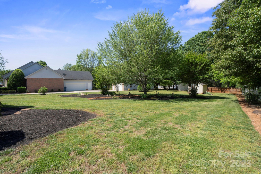 123 Shoreview Dr Mooresville, NC 28117