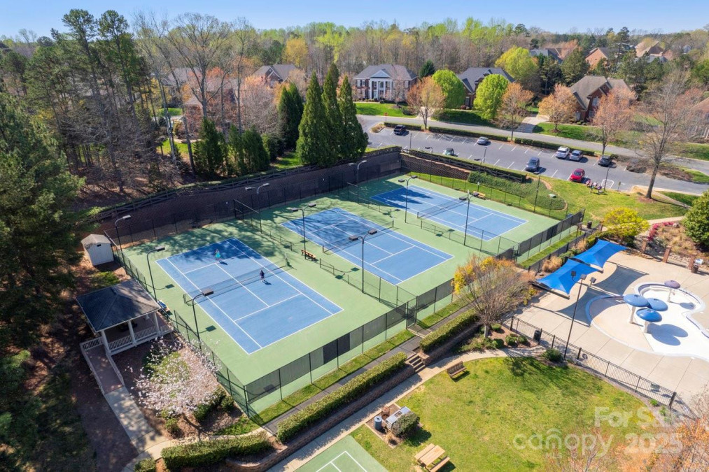 2001 Arundale Ln Matthews, NC 28104
