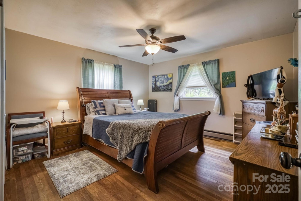 4636 Oak Hill School Rd Lenoir, NC 28645