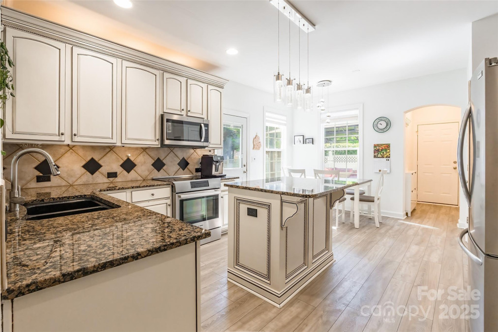 8428 Westmoreland Lake Dr Cornelius, NC 28031