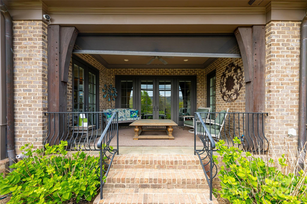 6 Golfside Ct Arden, NC 28704