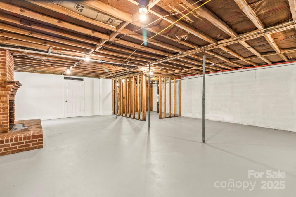 4110 Charles Raper Jonas Hw Alexis, NC 28006