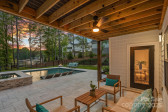 127 Holt Ln Mooresville, NC 28117