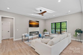 127 Holt Ln Mooresville, NC 28117