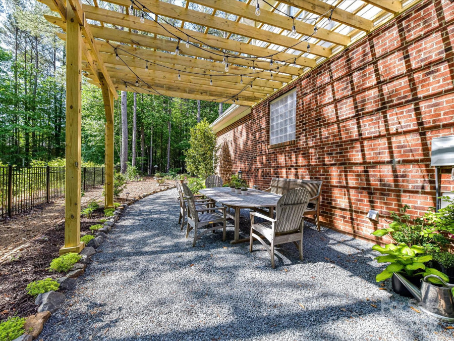 3519 Weddington Oaks Dr Matthews, NC 28104