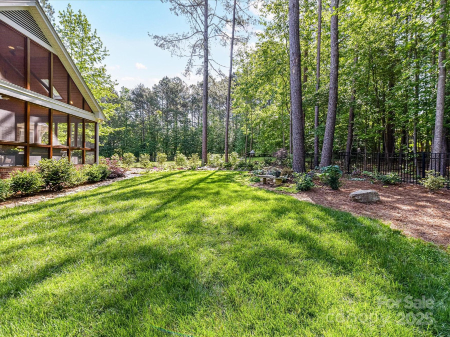 3519 Weddington Oaks Dr Matthews, NC 28104