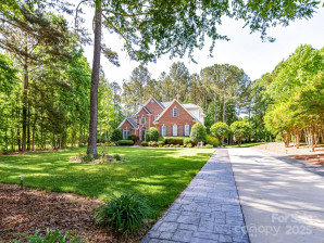 3519 Weddington Oaks Dr Matthews, NC 28104