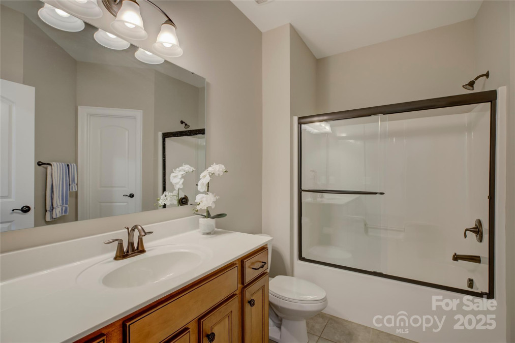 16519 Flintrock Falls Ln Charlotte, NC 28278