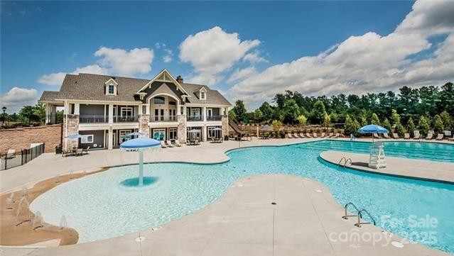 16519 Flintrock Falls Ln Charlotte, NC 28278