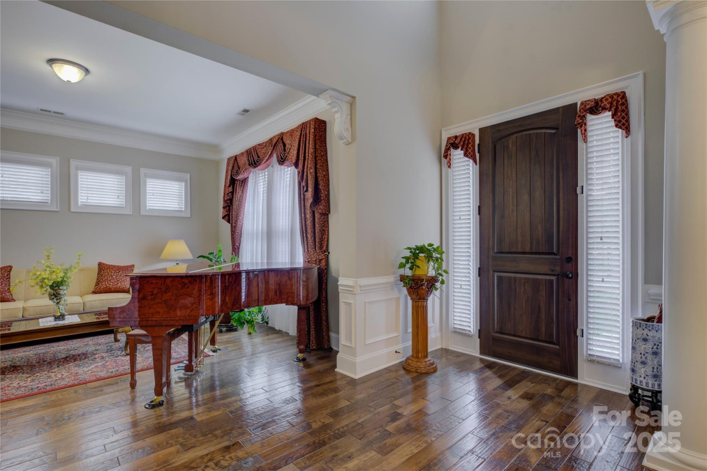 16519 Flintrock Falls Ln Charlotte, NC 28278