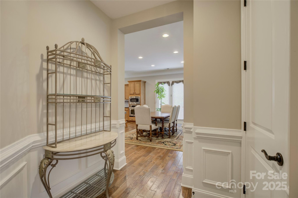 16519 Flintrock Falls Ln Charlotte, NC 28278