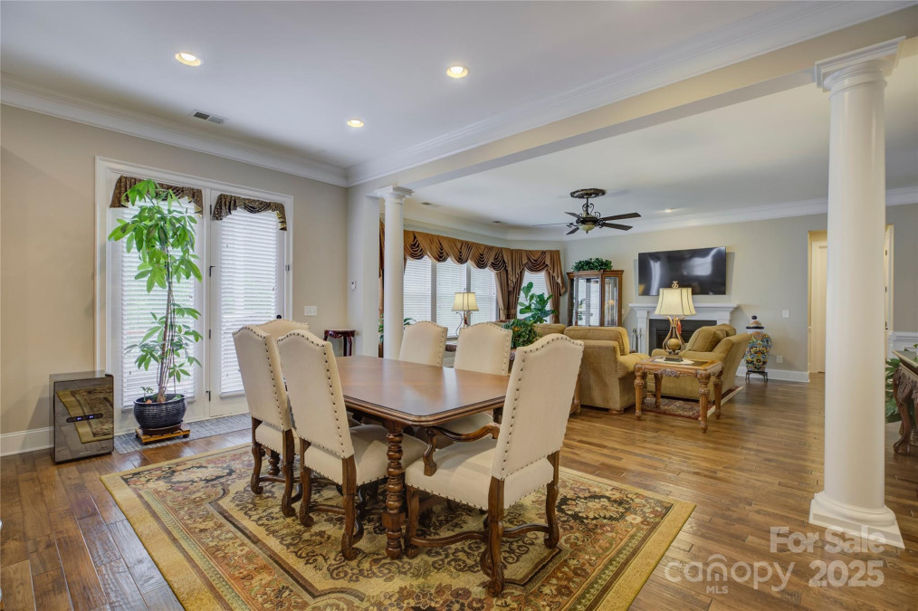 16519 Flintrock Falls Ln Charlotte, NC 28278