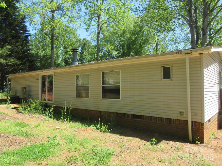 6293 Karen Dr Claremont, NC 28610