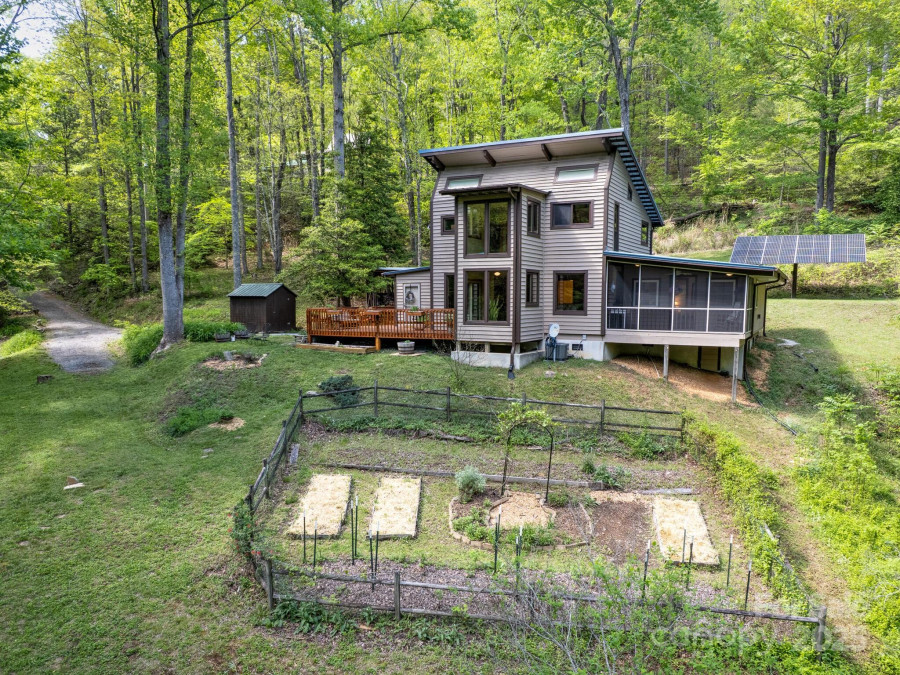 212 Rosy Branch Farm Rd Black Mountain, NC 28711