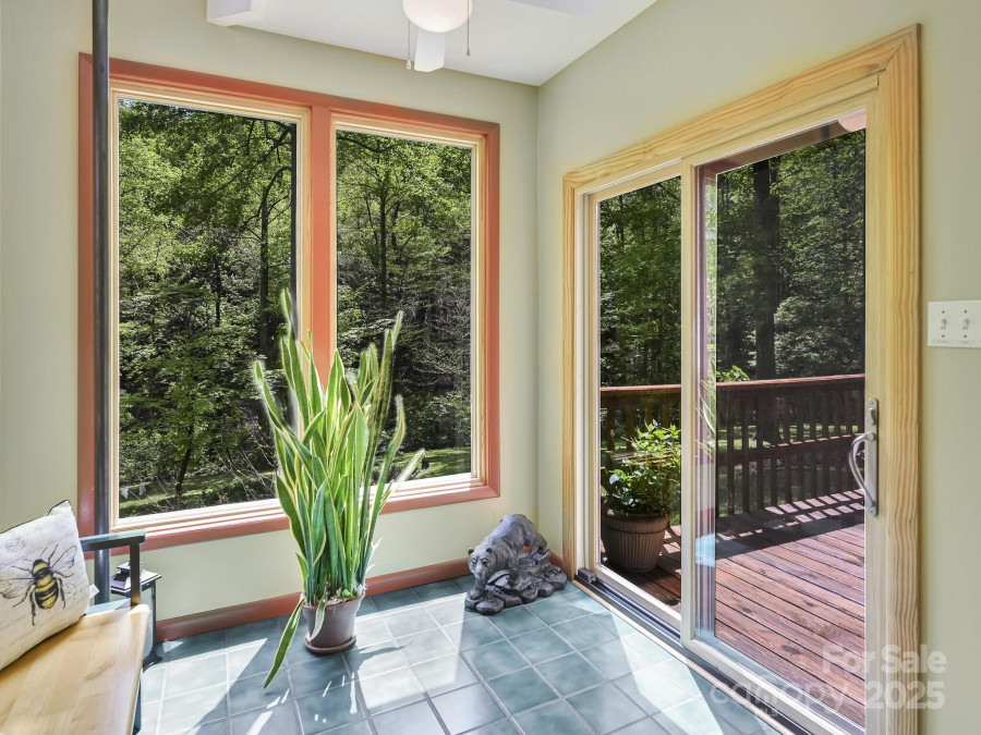 212 Rosy Branch Farm Rd Black Mountain, NC 28711