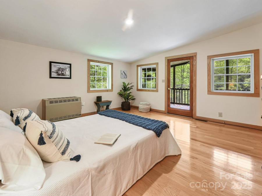 212 Rosy Branch Farm Rd Black Mountain, NC 28711