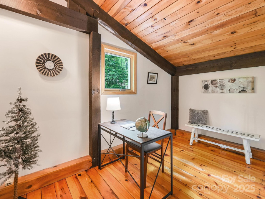 212 Rosy Branch Farm Rd Black Mountain, NC 28711