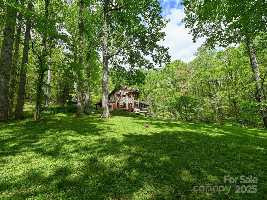 212 Rosy Branch Farm Rd Black Mountain, NC 28711