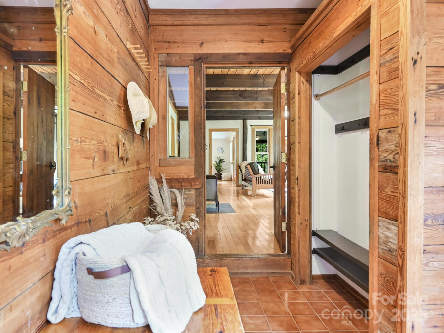 212 Rosy Branch Farm Rd Black Mountain, NC 28711