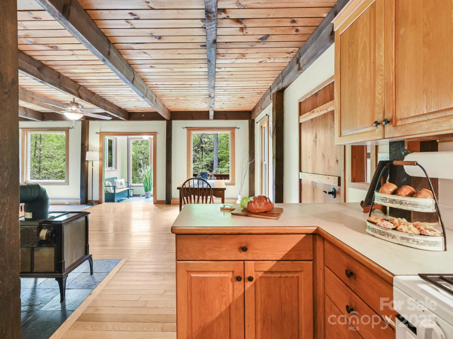212 Rosy Branch Farm Rd Black Mountain, NC 28711