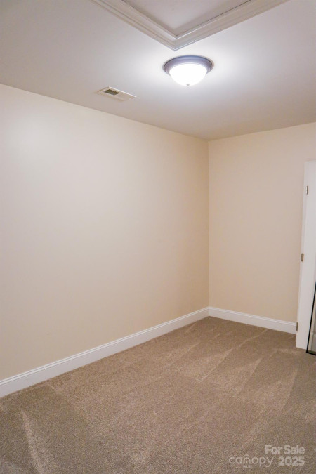 1215 39th Ave Hickory, NC 28601