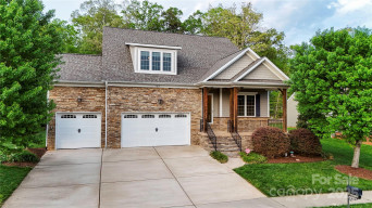1215 39th Ave Hickory, NC 28601
