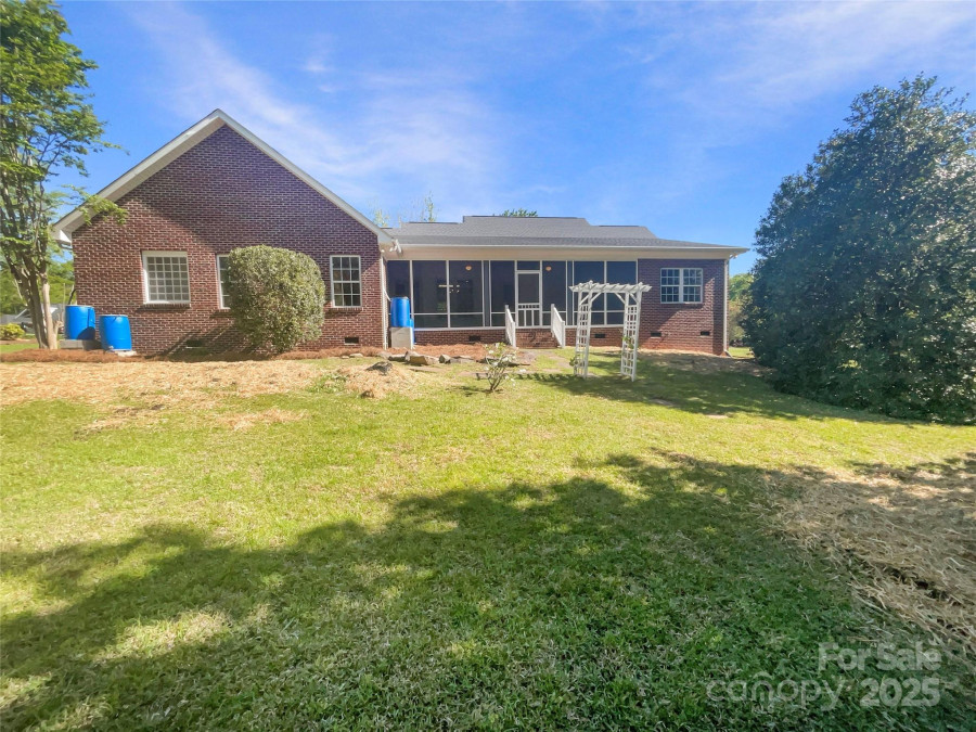 249 Arrowood Ave Lancaster, SC 29720