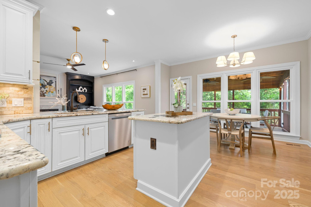 2710 Providence Spring Ln Charlotte, NC 28270