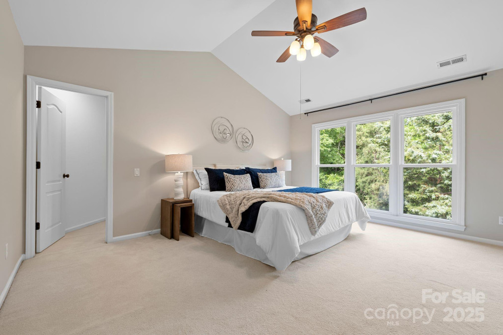 2710 Providence Spring Ln Charlotte, NC 28270