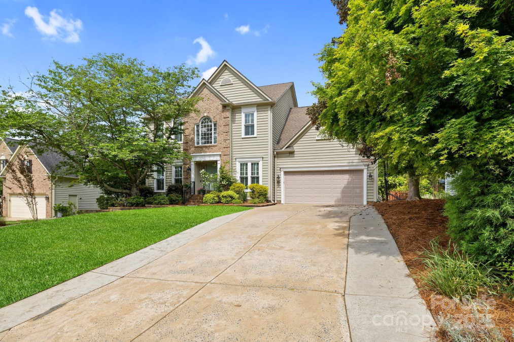 2710 Providence Spring Ln Charlotte, NC 28270