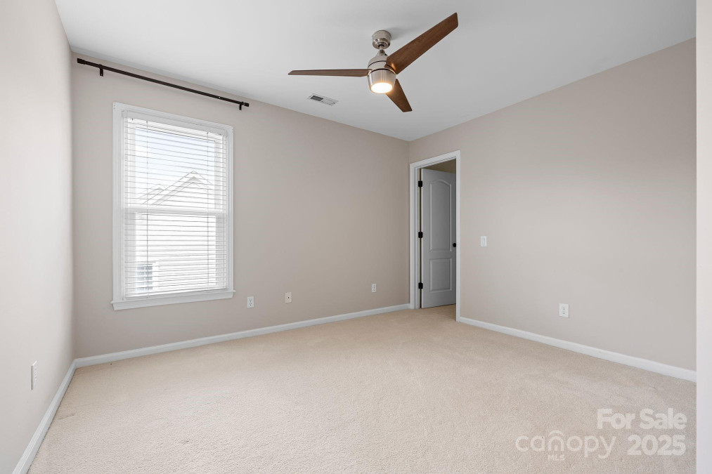 2710 Providence Spring Ln Charlotte, NC 28270