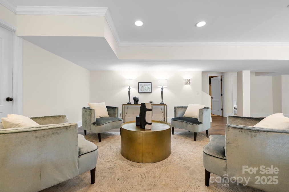 2710 Providence Spring Ln Charlotte, NC 28270