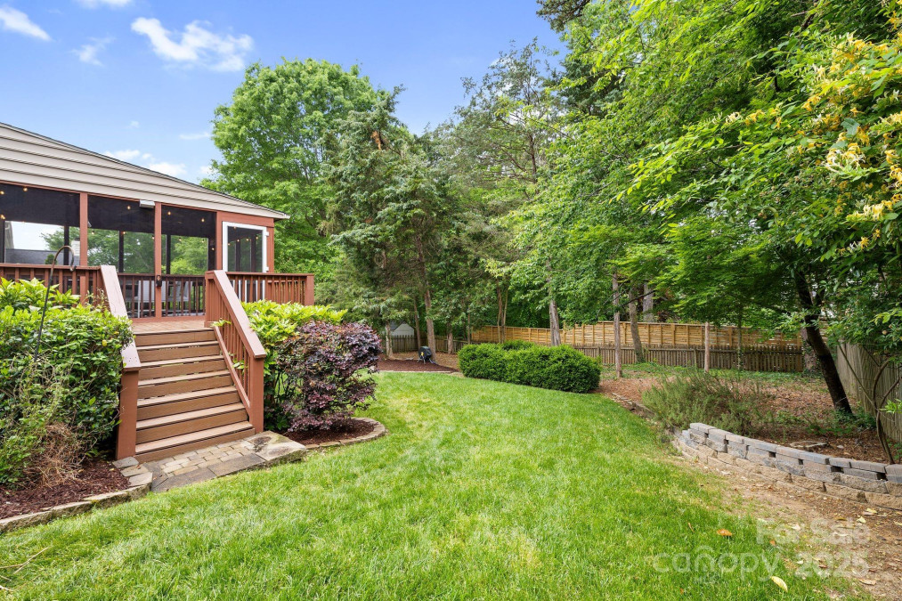 2710 Providence Spring Ln Charlotte, NC 28270