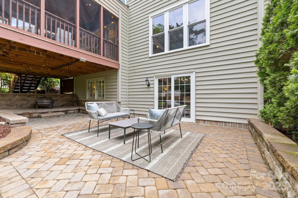 2710 Providence Spring Ln Charlotte, NC 28270