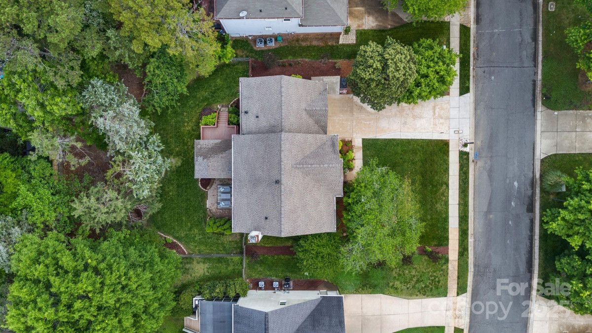2710 Providence Spring Ln Charlotte, NC 28270