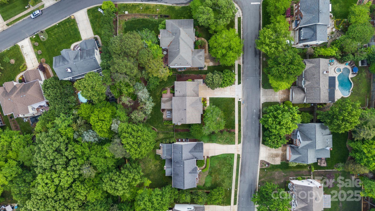 2710 Providence Spring Ln Charlotte, NC 28270