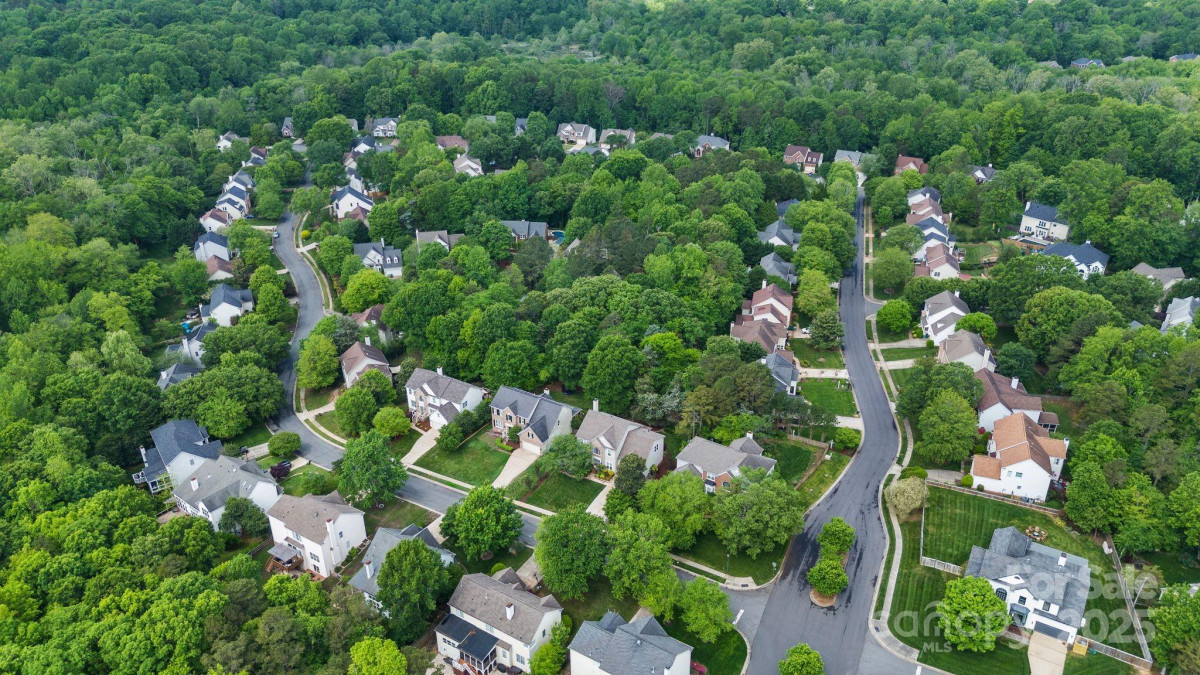 2710 Providence Spring Ln Charlotte, NC 28270