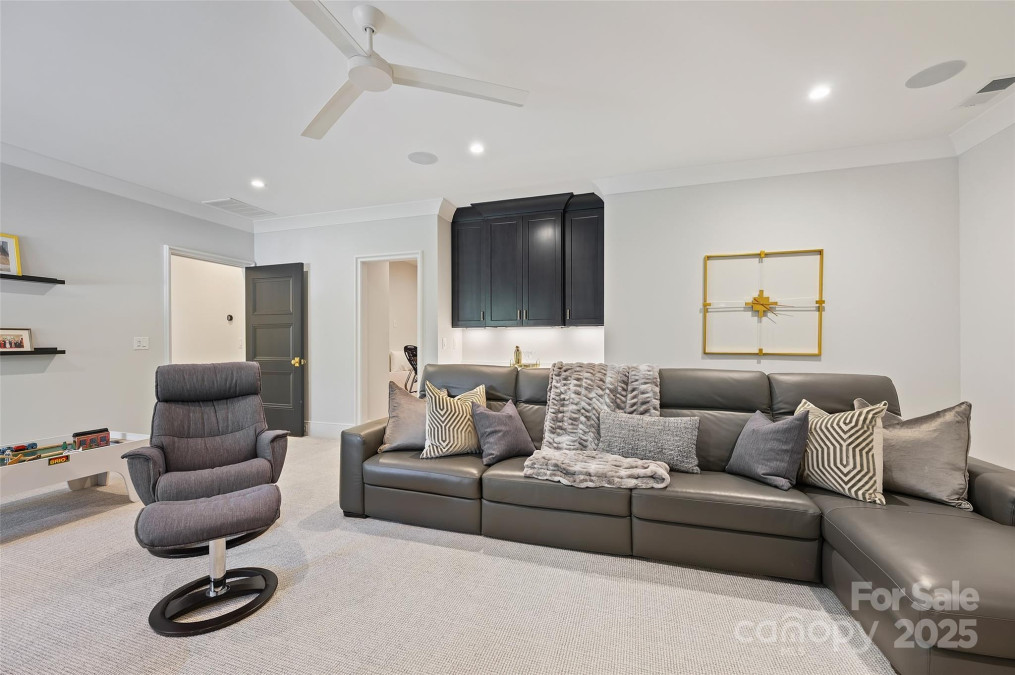 1118 Jefferson Dr Charlotte, NC 28270