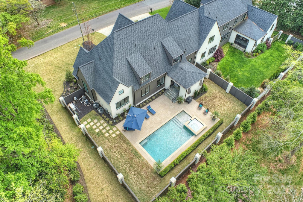 1118 Jefferson Dr Charlotte, NC 28270