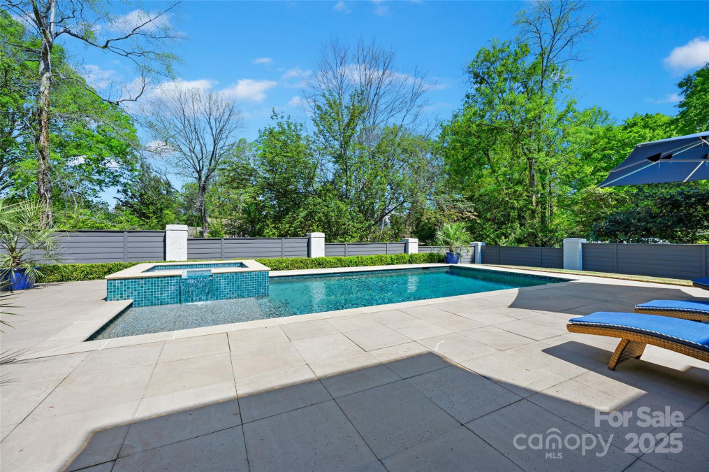 1118 Jefferson Dr Charlotte, NC 28270