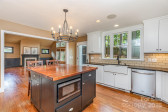 4467 Woodlark Ln Charlotte, NC 28211